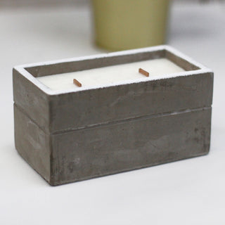 Clove & Dark Sandalwood - Wooden Wick Concrete Candle - Quiet Rituals