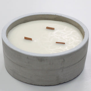 Crushed Vanilla & Orange - Wooden Wick Concrete Candle - Quiet Rituals