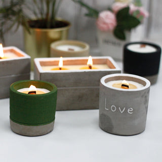 Juniper & Sweet Gin - Wooden Wick Concrete Candle - Quiet Rituals