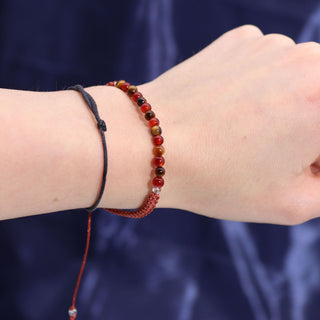Leo - Zodiac Crystal Candle with Gemstone Bracelet - Quiet Rituals
