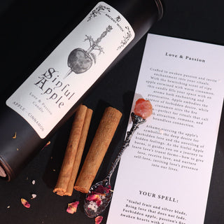 Sinful Apple - Ancient Witch Ritual Candles - Quiet Rituals